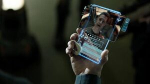Comparison of traditional vs foldable and rollable smartphones