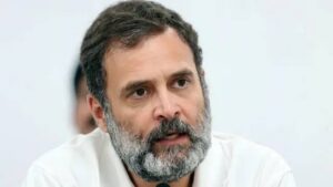 Rahul Gandhi addressing protestors