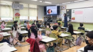 Students reacting to South Korea mobile phone ban news